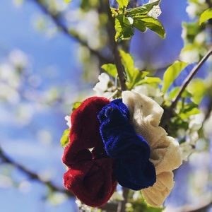 Snow White themed scrunches!!!